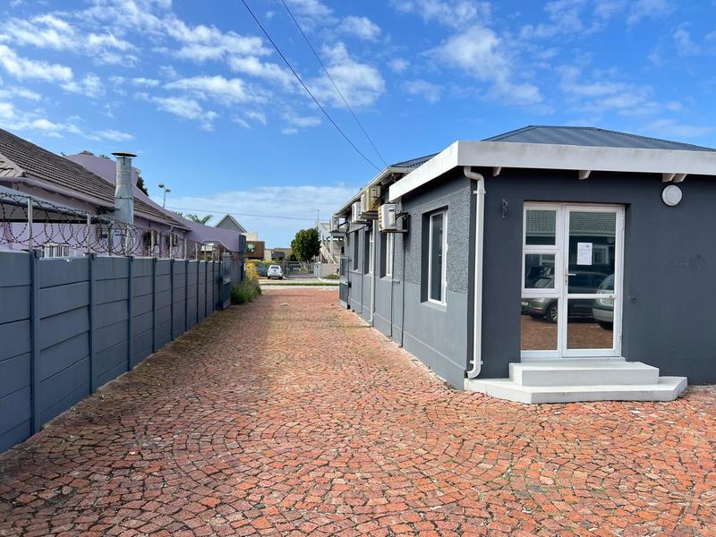 To Let commercial Property for Rent in Walmer Eastern Cape